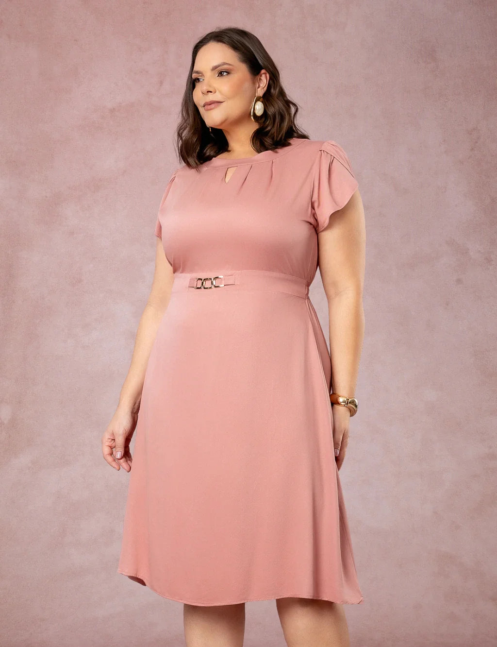 Vestido Midi Encorpado Com Fivela Rosé