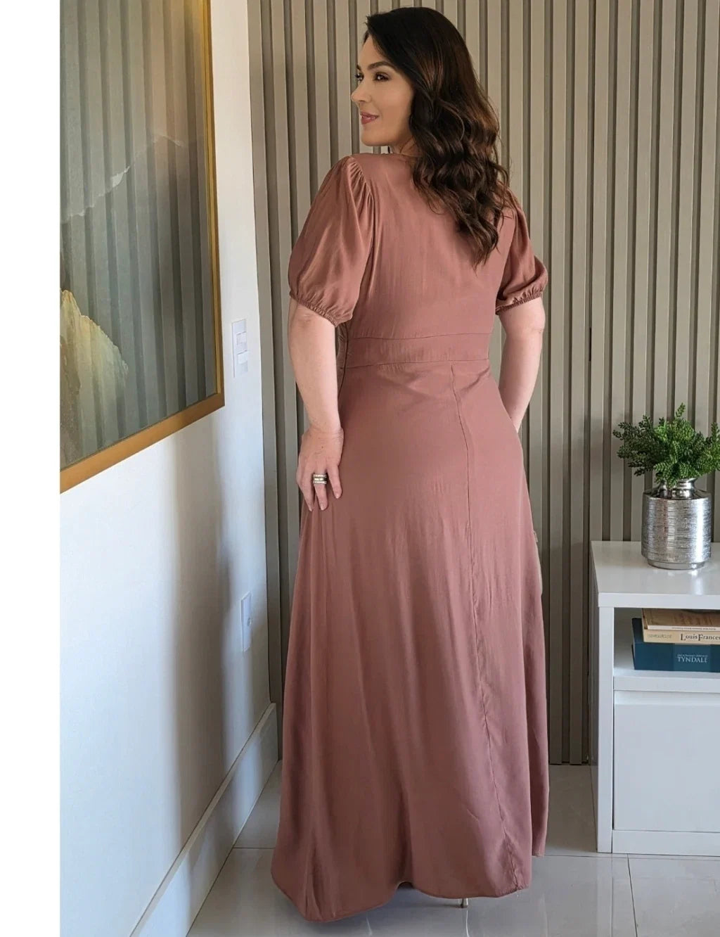 Vestido Longo Frente Detalhe Transpassado Marrom