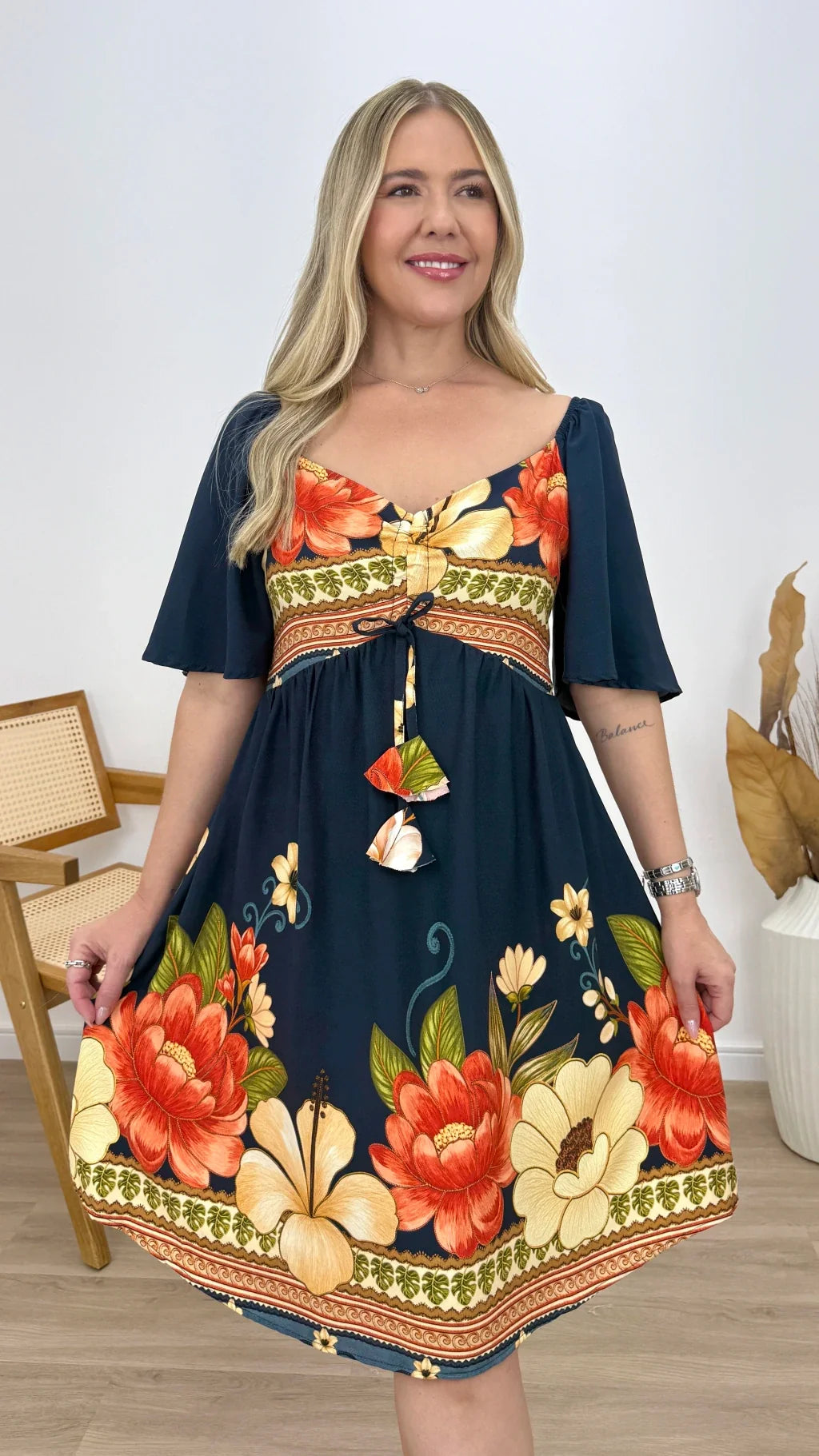 VESTIDO CURTO JULIANA FLOR
