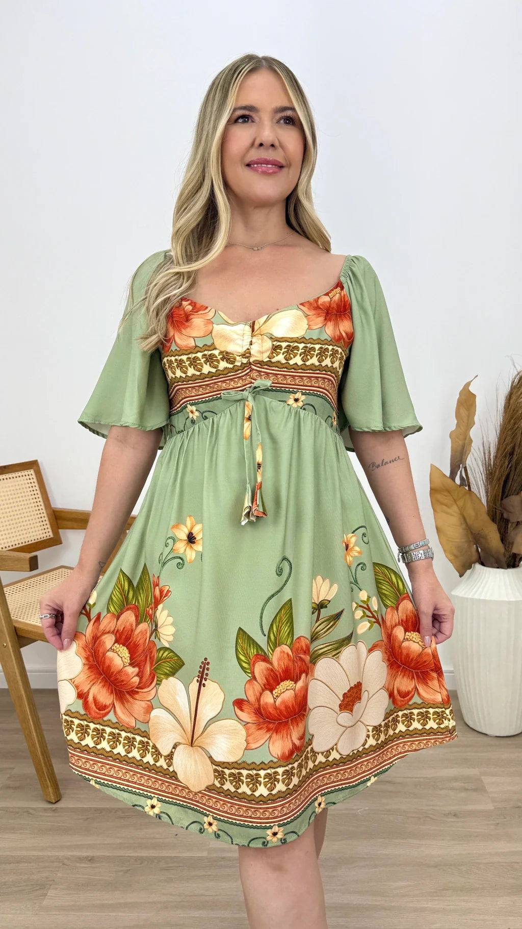 VESTIDO CURTO JULIANA FLOR