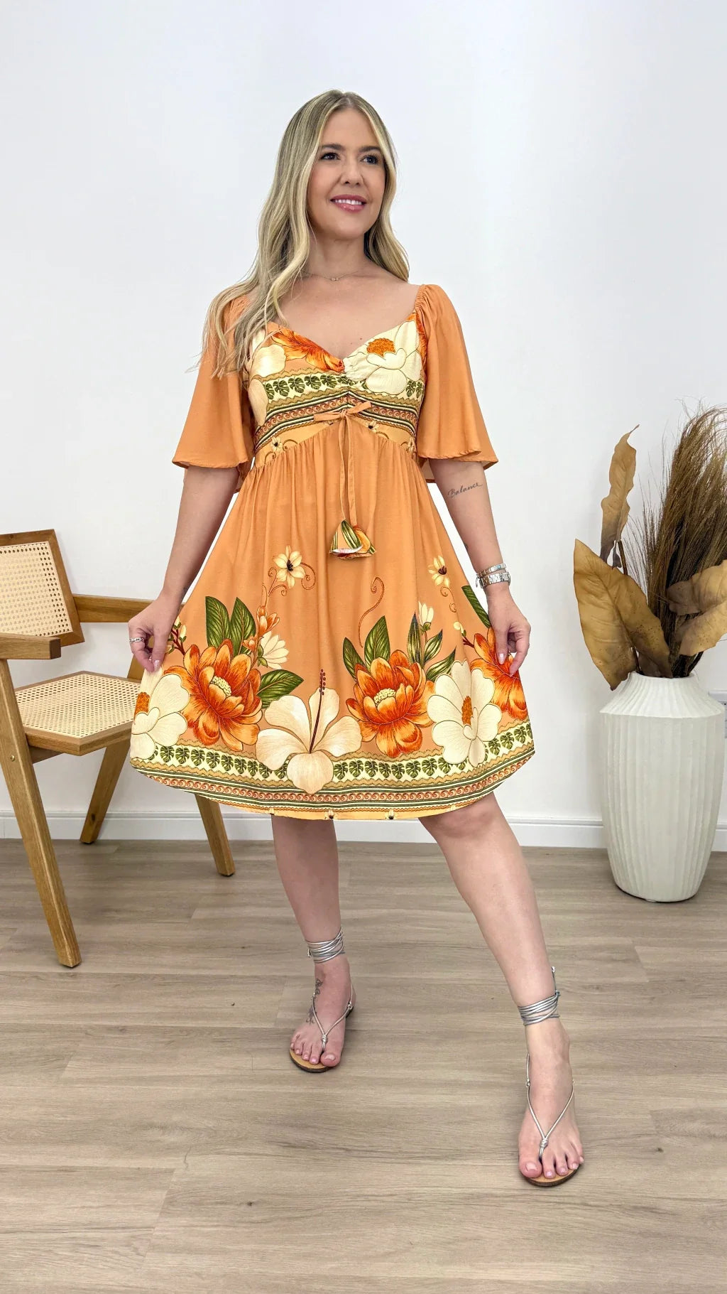 VESTIDO CURTO JULIANA FLOR