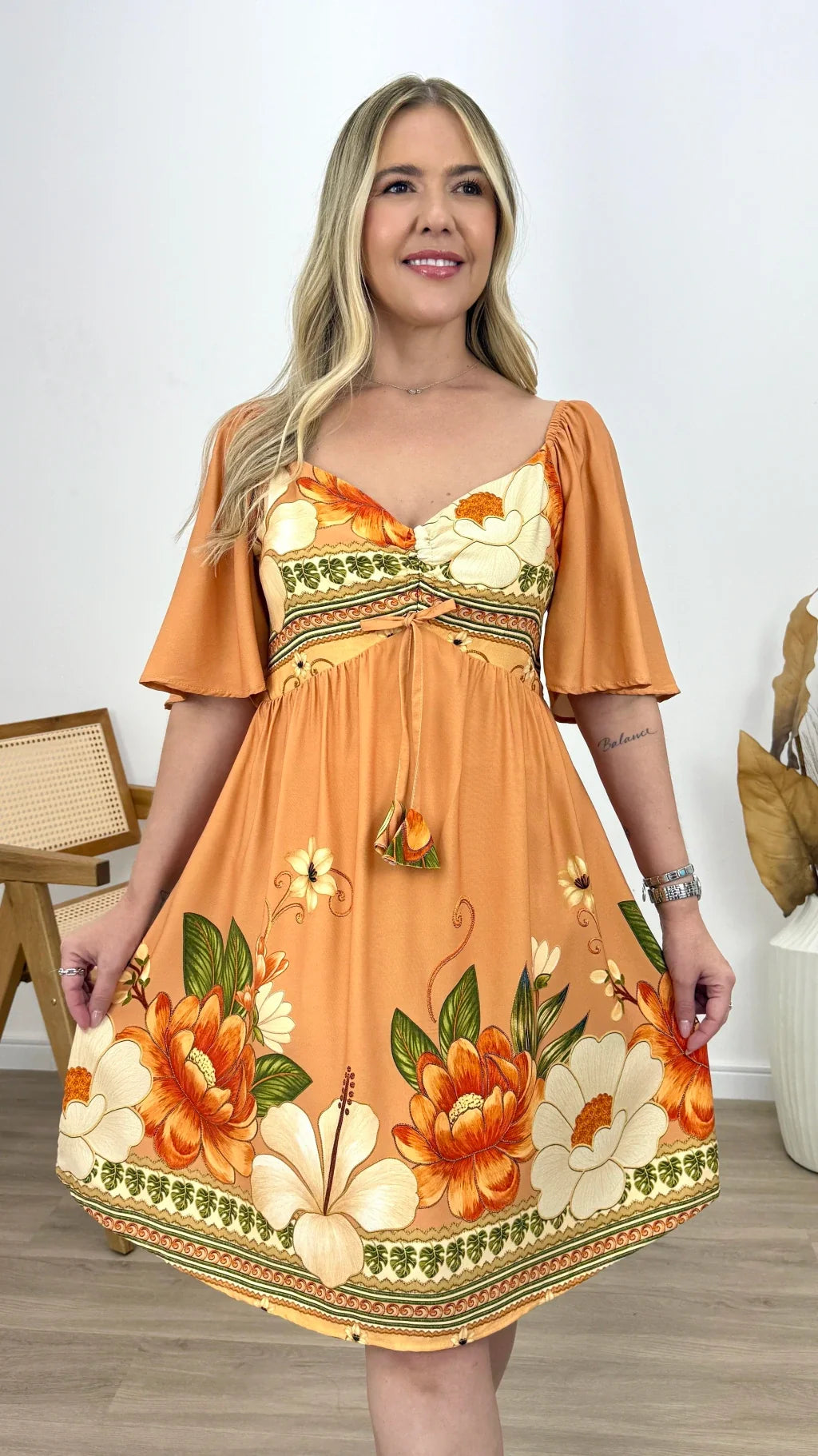 VESTIDO CURTO JULIANA FLOR